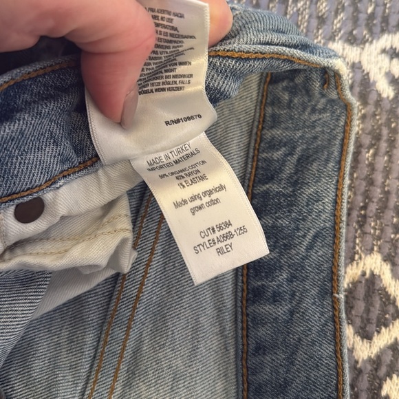 Agolde Riley Light Blue High Rise Distressed Cropped Jeans - Picture 4 of 5